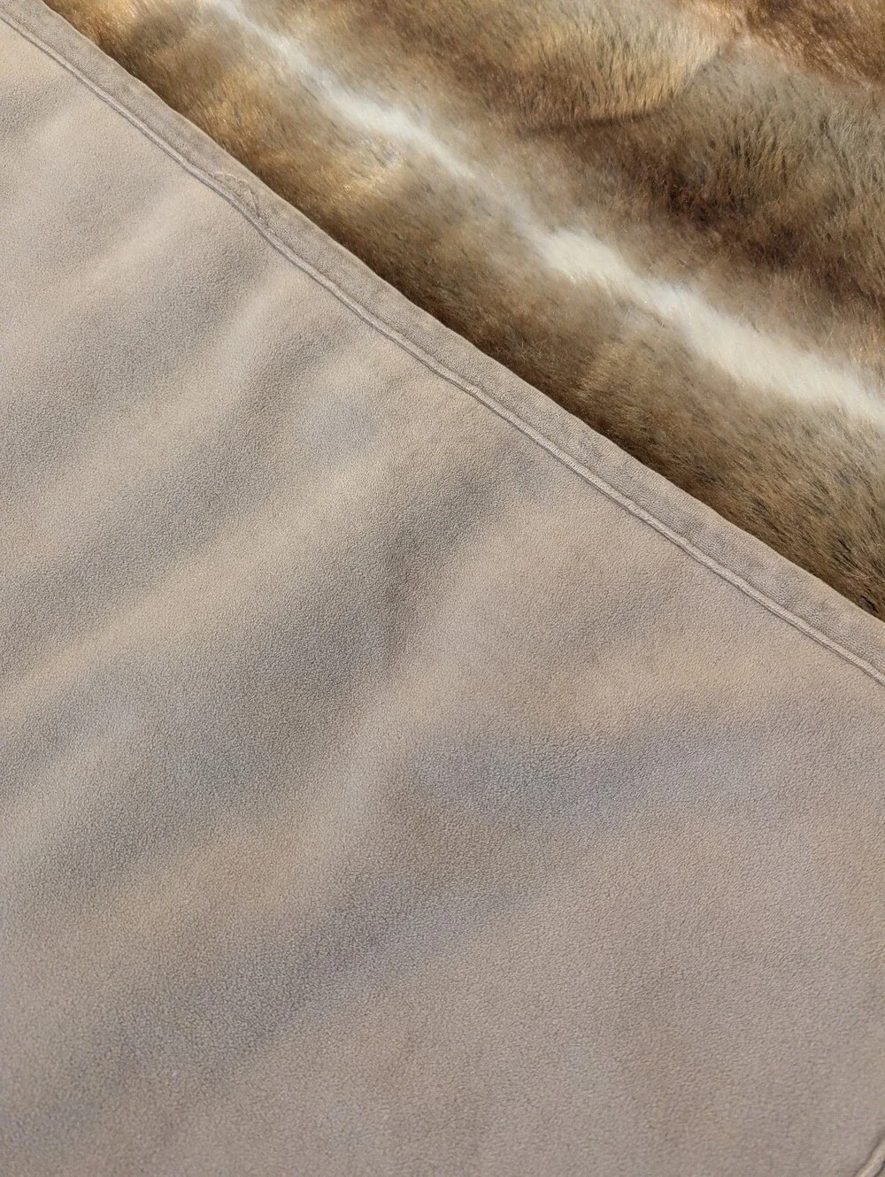 POTTERY BARN Luxury Faux Fur Throw Blanket - Brown & Cream 48x60